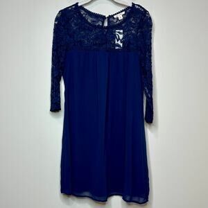 NWT Miami Blue Dress Size M Lace
